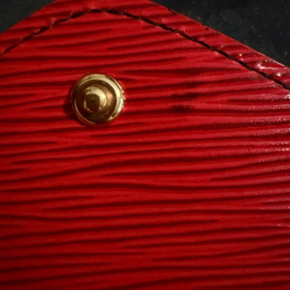 Authentic Louis Vuitton Carnime Red Epi Art Clutch - Picture 10 of 17